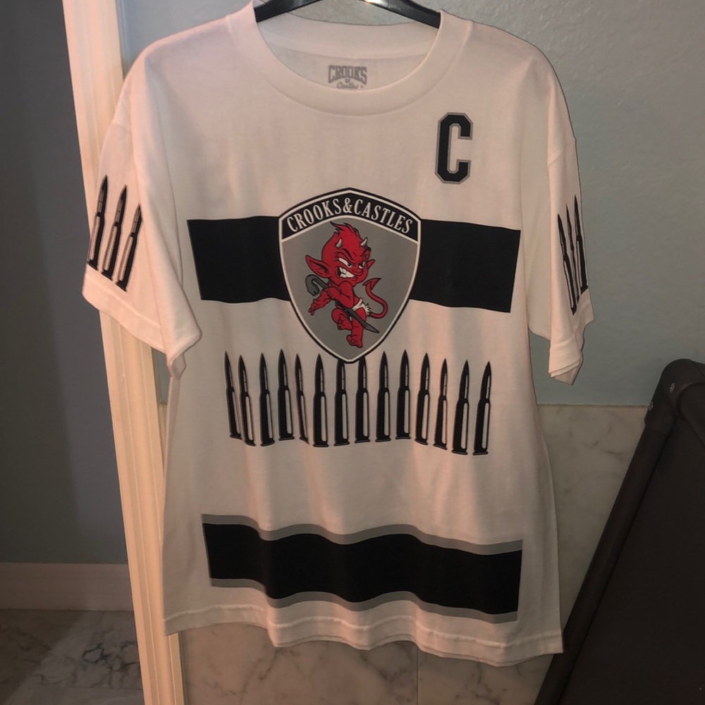 NWOT CROOKS AND CASTLES BULLET TEE